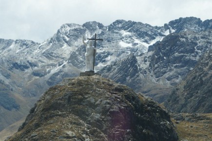 pomnik Chrystusa na wysokosci 4500 mnpm