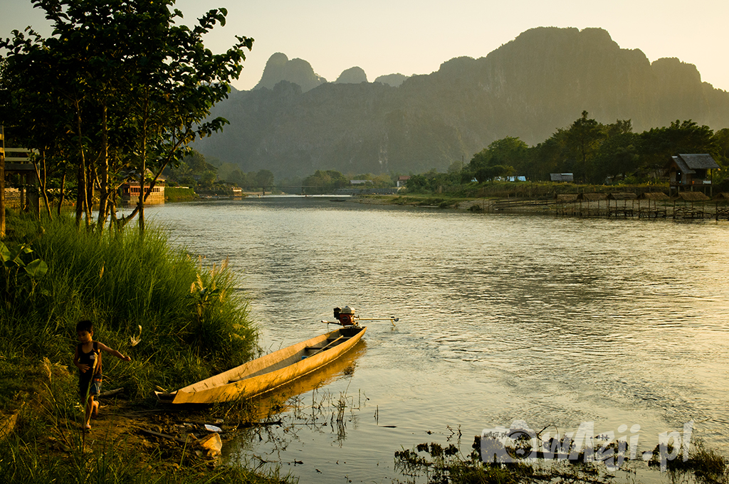 Rzeka Song w Vang Vieng.